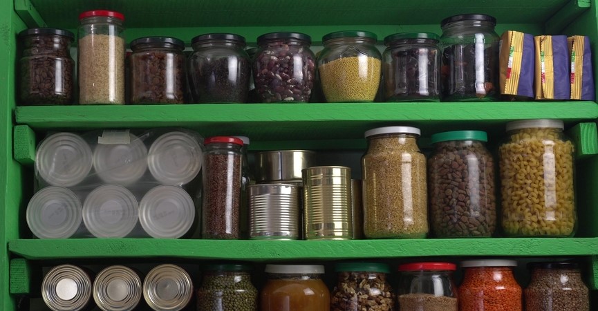 Survival Foods: Top 5 Essential Staples to Sustain You in an Emergency