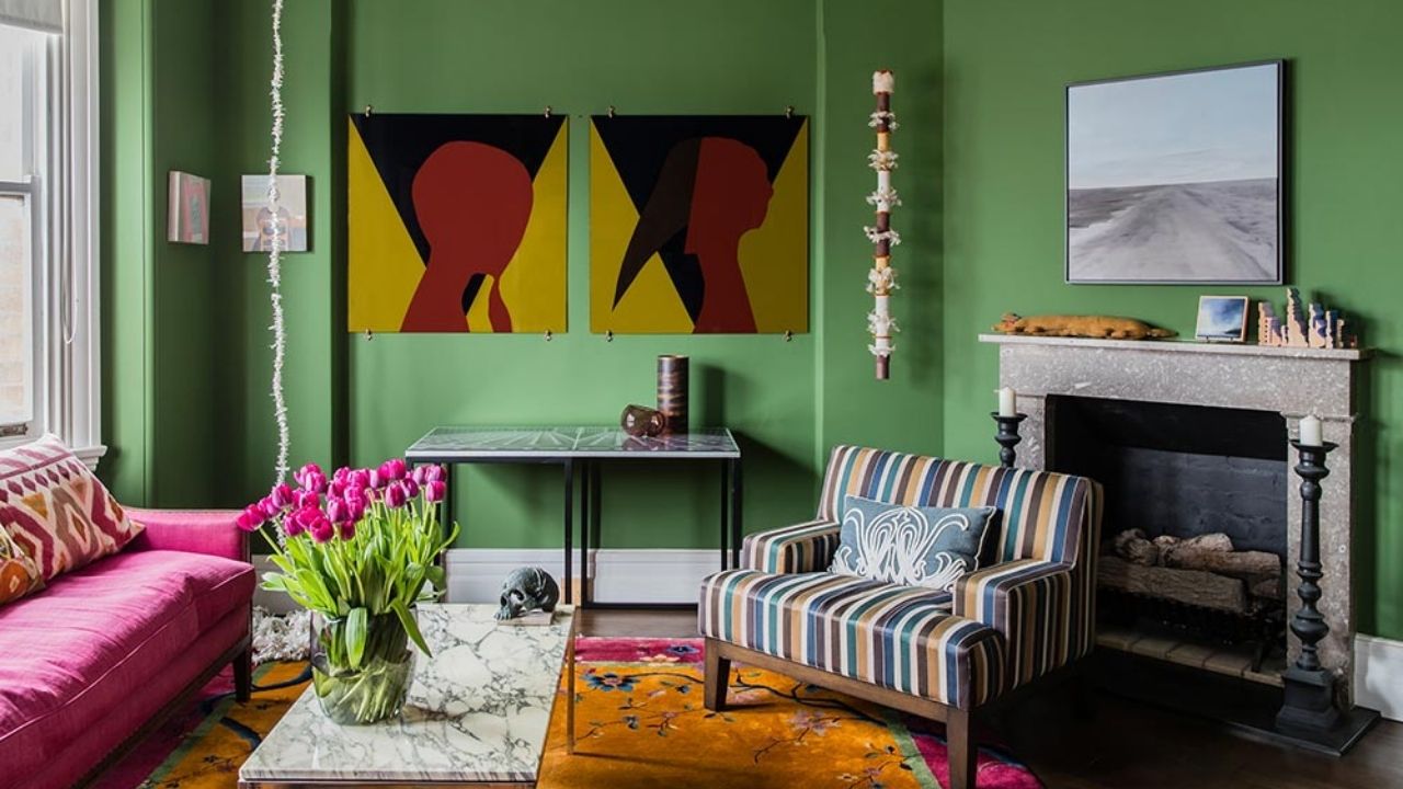 Custom Wall Colours & Wall Paper Custom Wall Colours & Wall Paper