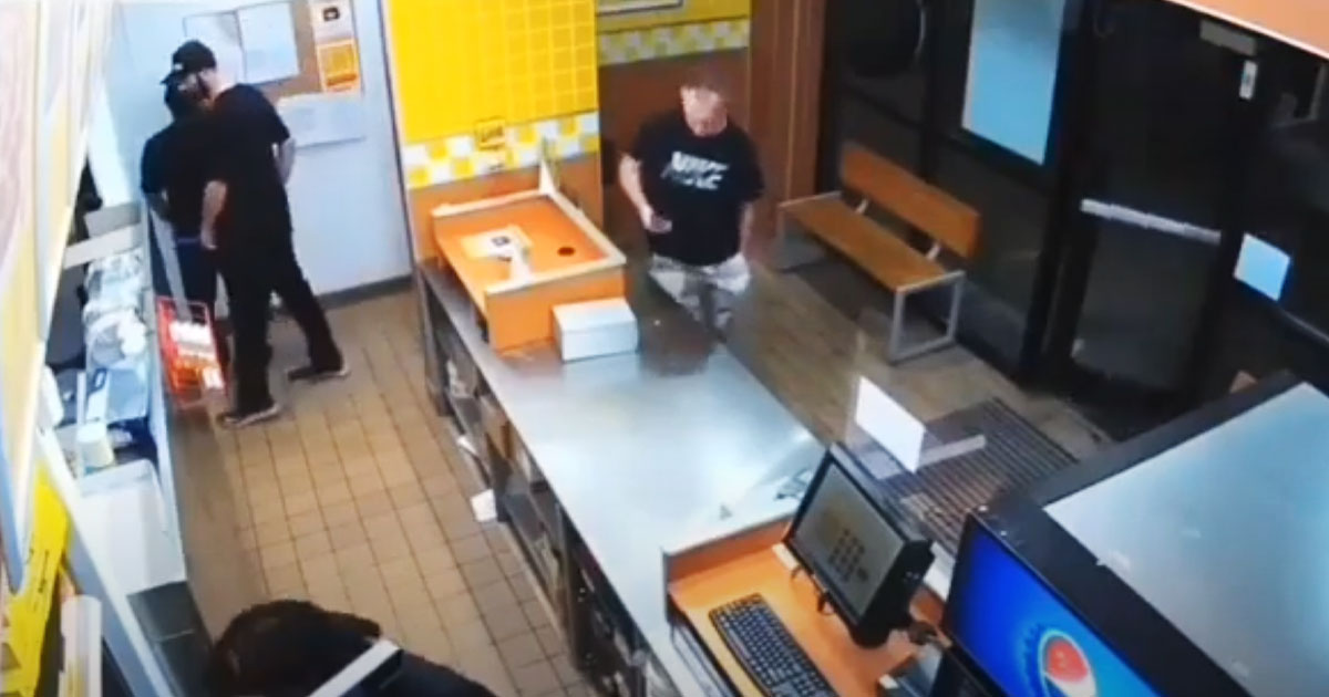 Man Has Negligent Discharge in Pizza Shop, Acts Like It Was the Door Slamming