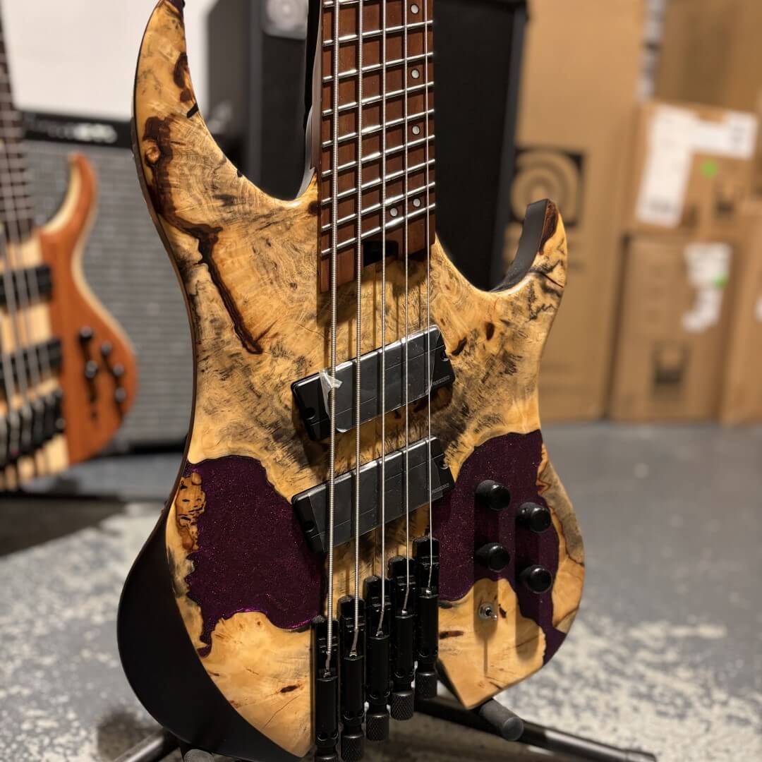 Legator Wraith Bass