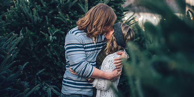 She's Playing With You: New Study Suggests PDA Is Just Performance