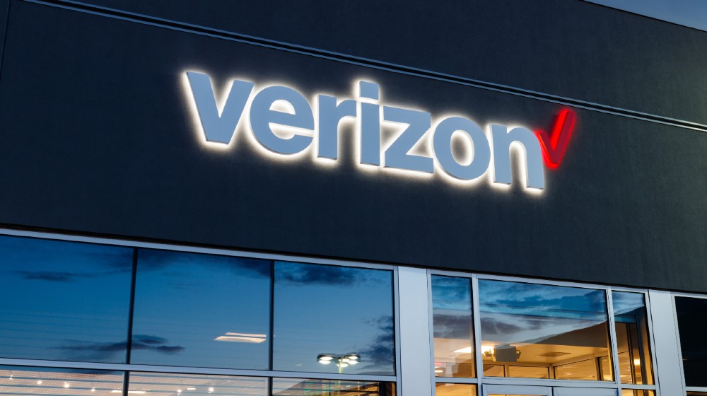 Verizon Selling Yahoo! and AOL