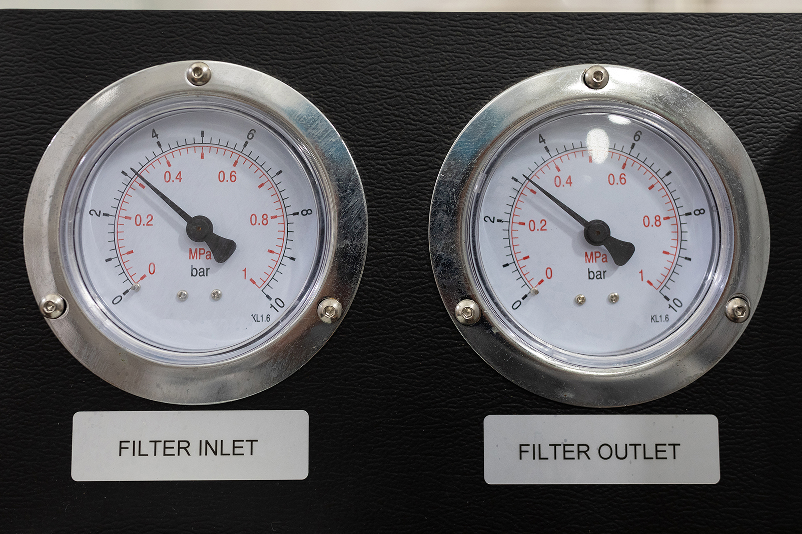 Filter Net and Filter Outlet Gauges
